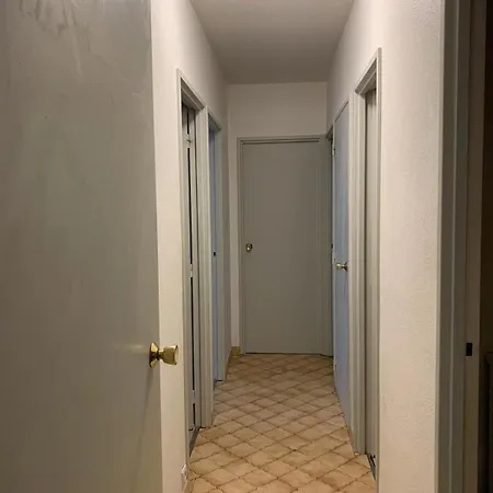 Privee Calme Dans Chez Habitant Проживание в семье